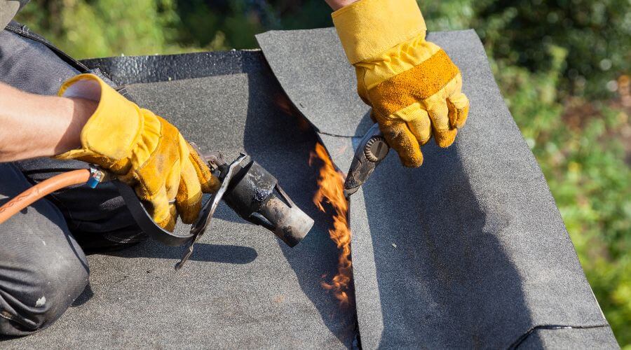 Expert Emergency Roof Repairs services in Alexandria, NE